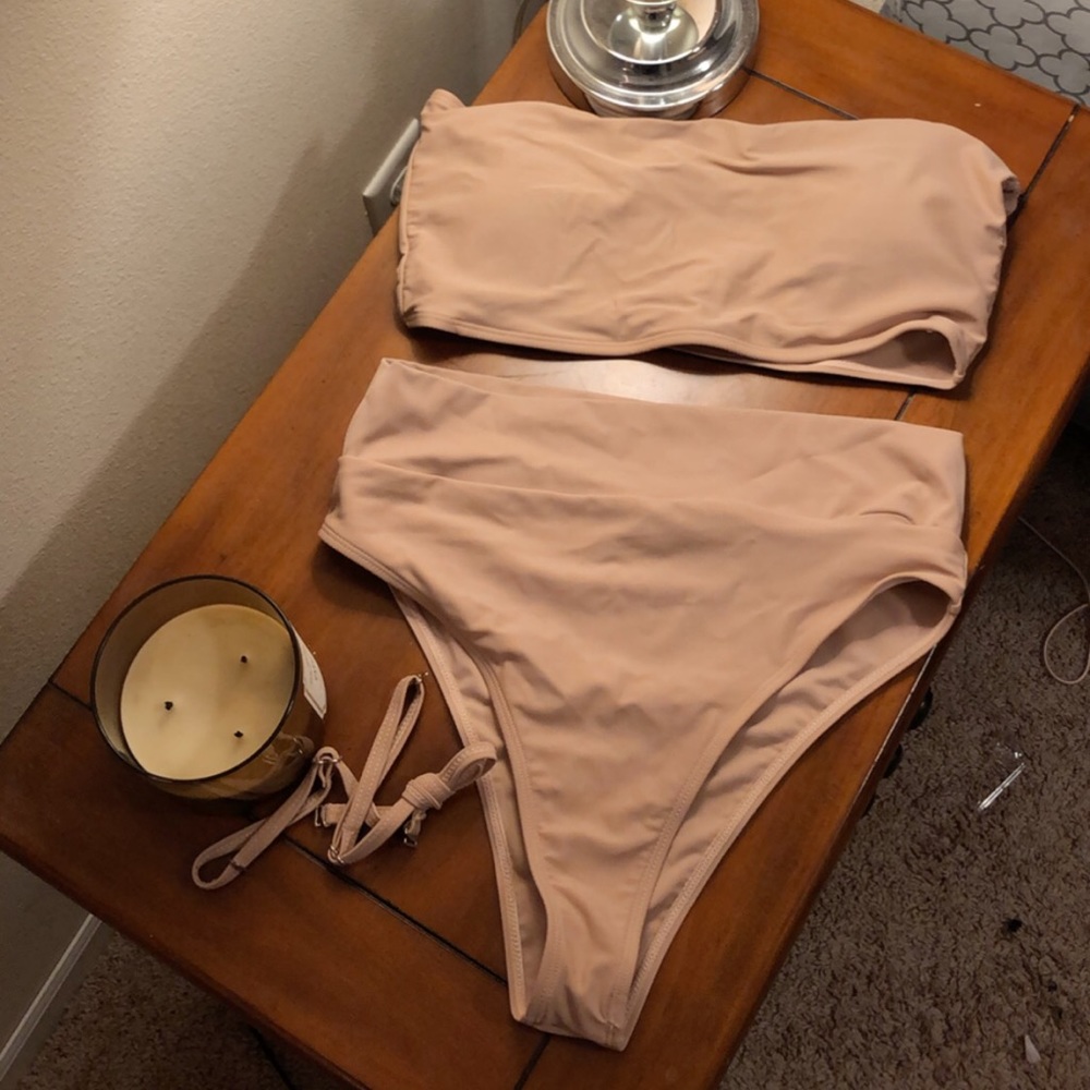 Nude Bikini